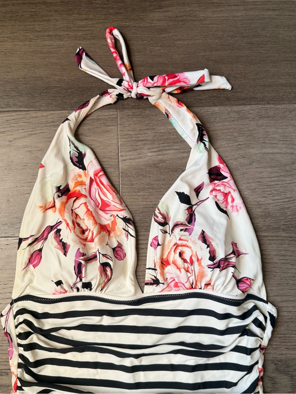 Cupshe Bold Floral & Stripe Halter Tummy Control One Piece Swimsuit Sz M - Picture 2 of 8